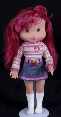 strawberry shortcake doll scented hair